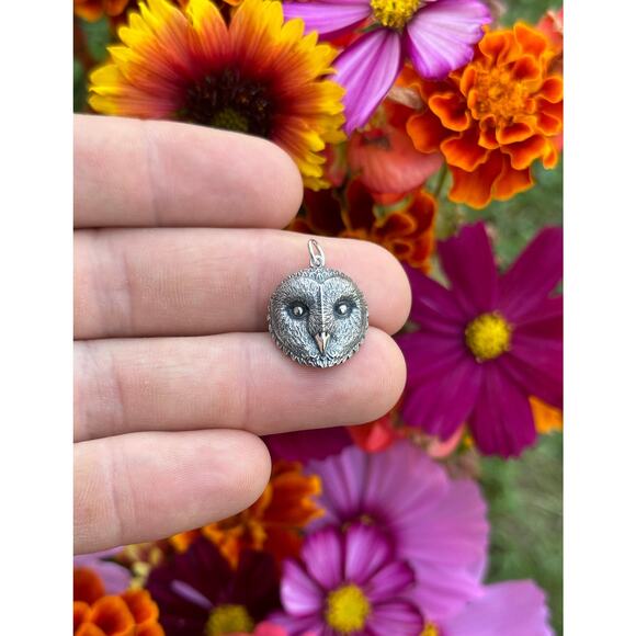 Sterling Silver Barn Owl Face Charm - Picture 2 of 5